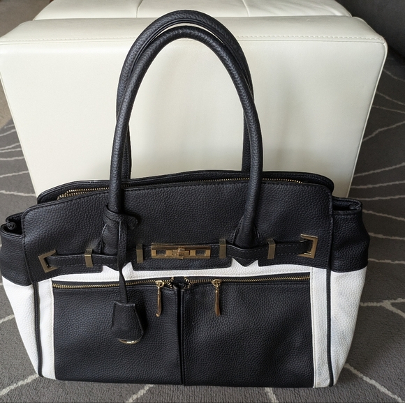 Color Block Black & White Pebbled Vegan PVC Large Satchel - Picture 4 of 8